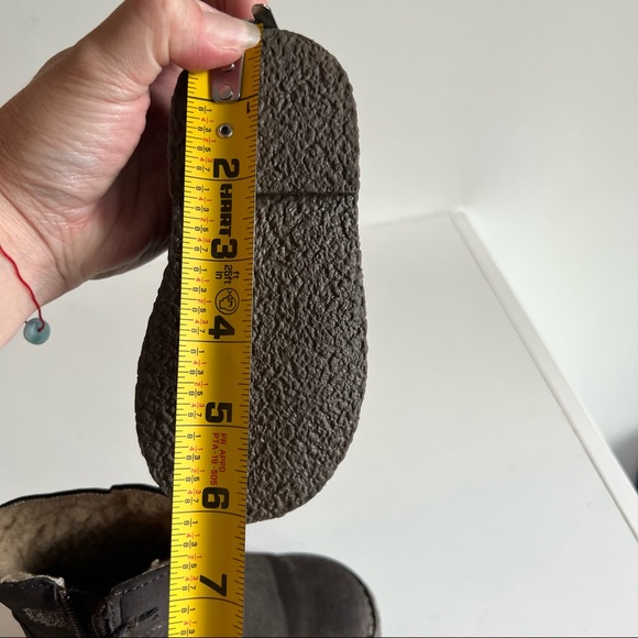 GAP Chelsea Sherpa toddler Boots never worn! - Picture 7 of 9